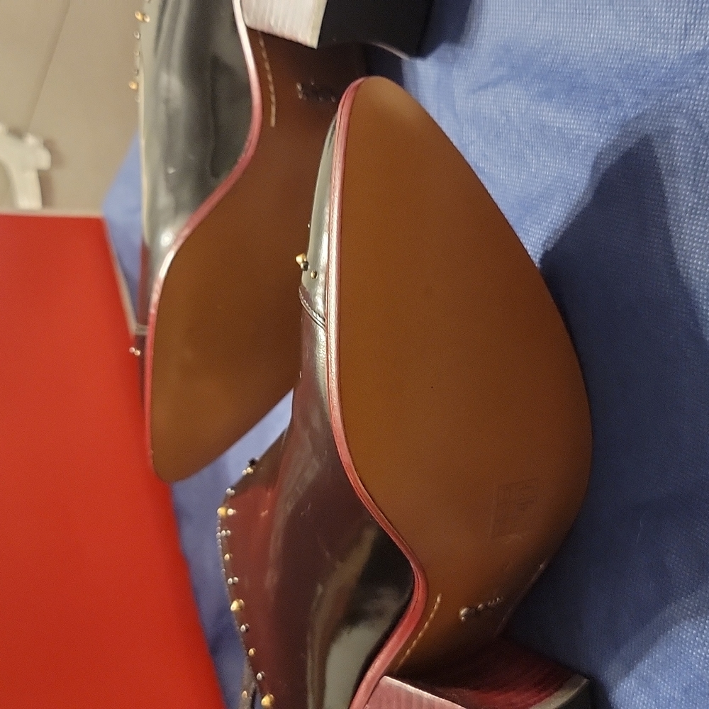 NWOT Coach Western Mule w/ Prairie Rivets and block heel (G1981) NWOT/Box - Picture 6 of 10